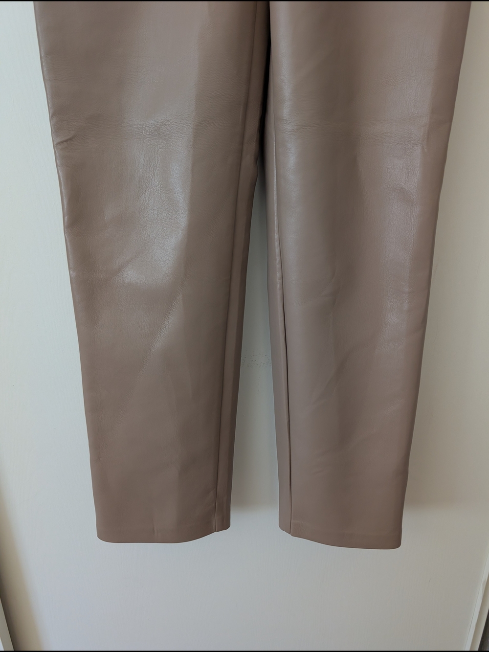 Aritzia Wilfred Womens 8 Brown Faux Leather Straight Leg Pants Classic Chic - Picture 2 of 8
